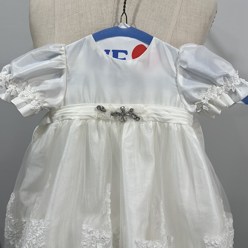 Macis Design Baby Girl's Beaded Lace Dress Baptism/ christening gown - Picture 2 of 3